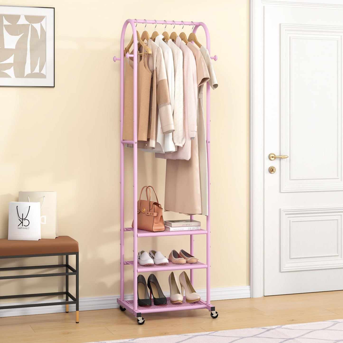 Portant à vêtements lourd avec roues, Portant à vêtements moderne avec 3 étagères métalliques, Portant de présentation de 182 cm pour suspendre les vêtements, Tringle à vêtements pour petit espace, Doré